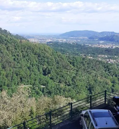 Montedivalli アパート *